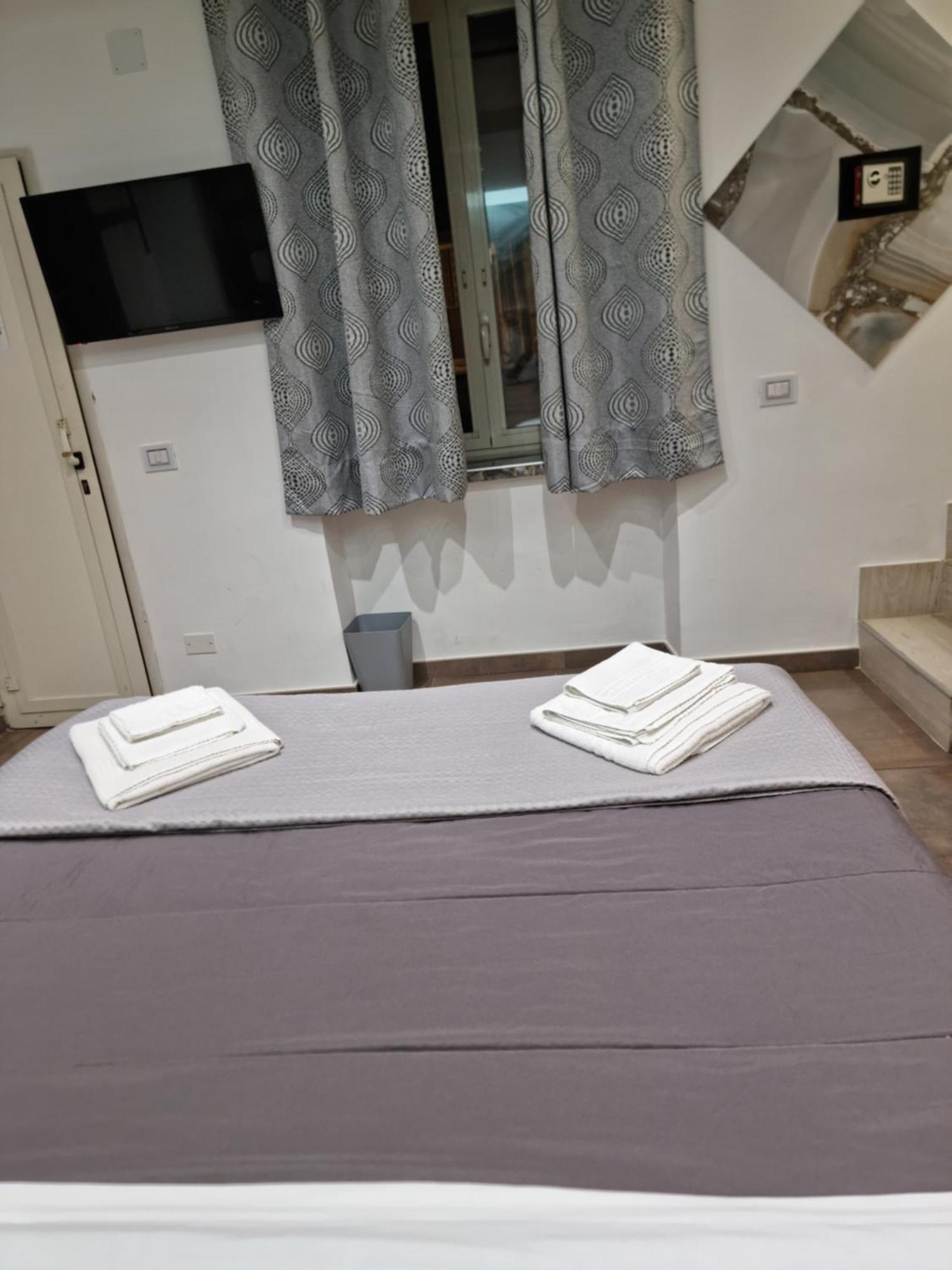 Bed and Breakfast EL Corazon De Napoles ,Centro Storico Exterior foto